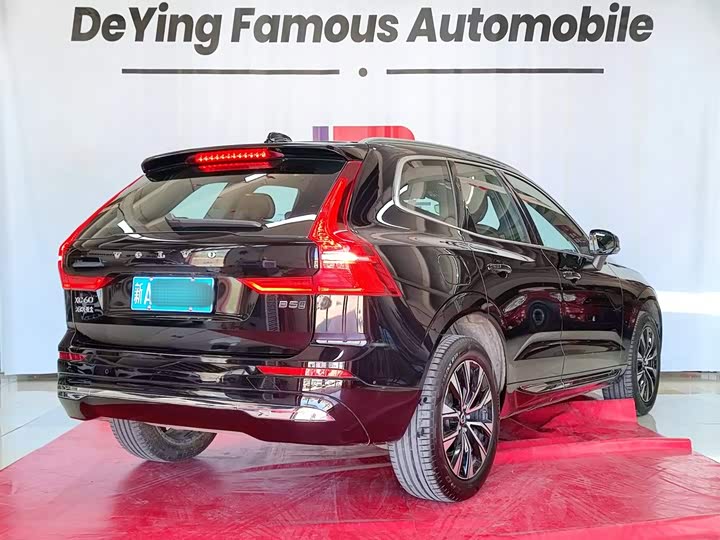 Фото 4 - Volvo XC60