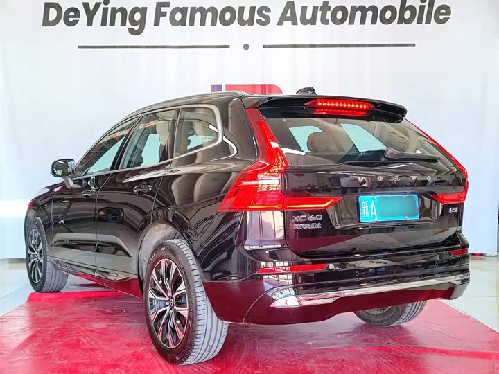 Фото 6 - Volvo XC60