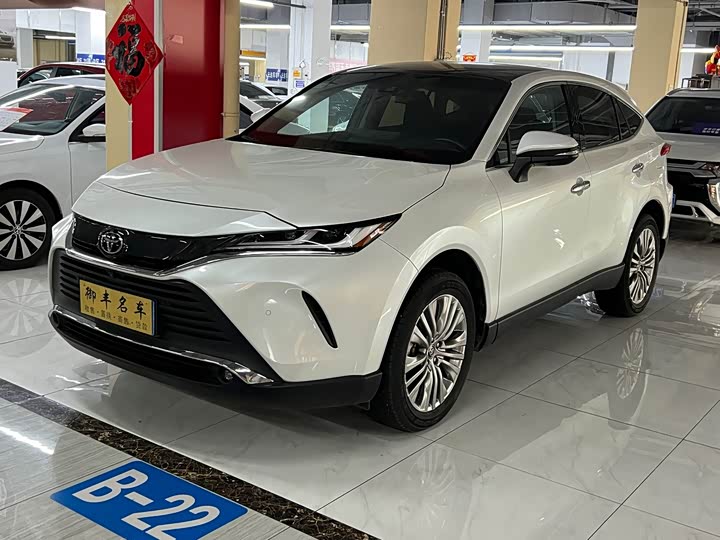 Фото 1 - Toyota Harrier