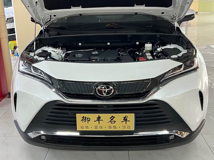 Фото 11 - Toyota Harrier