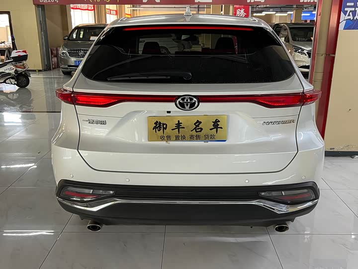 Фото 5 - Toyota Harrier