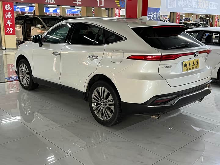 Фото 6 - Toyota Harrier