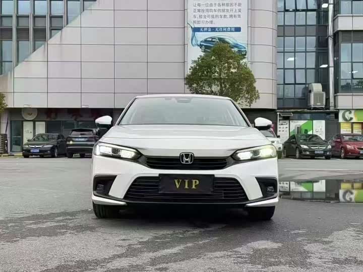 Фото 2 - Honda Civic