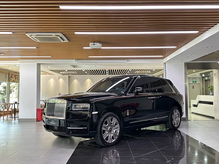 Фото 1 - Rolls-Royce Cullinan