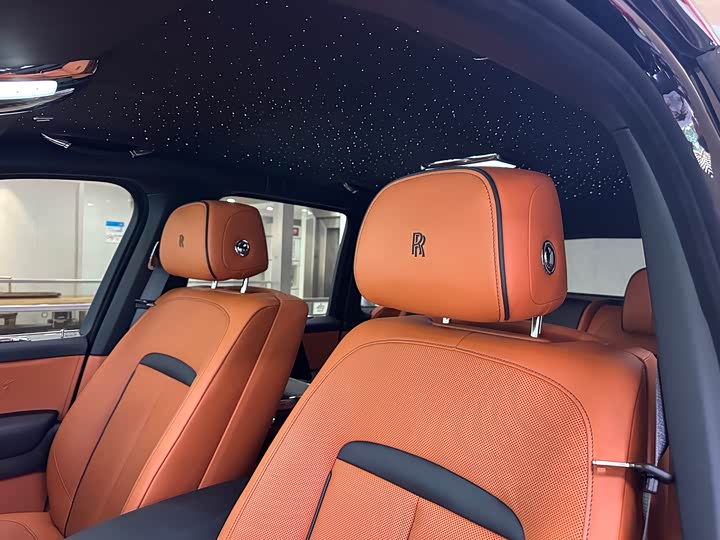 Фото 9 - Rolls-Royce Cullinan