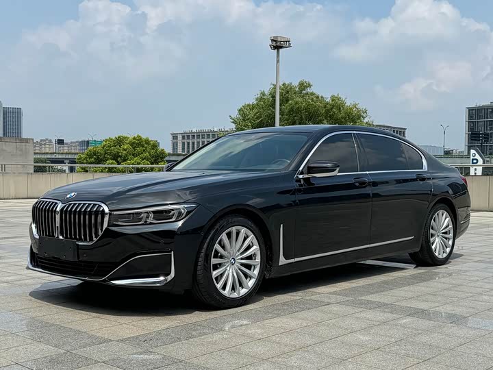 Фото 1 - BMW 7 Series