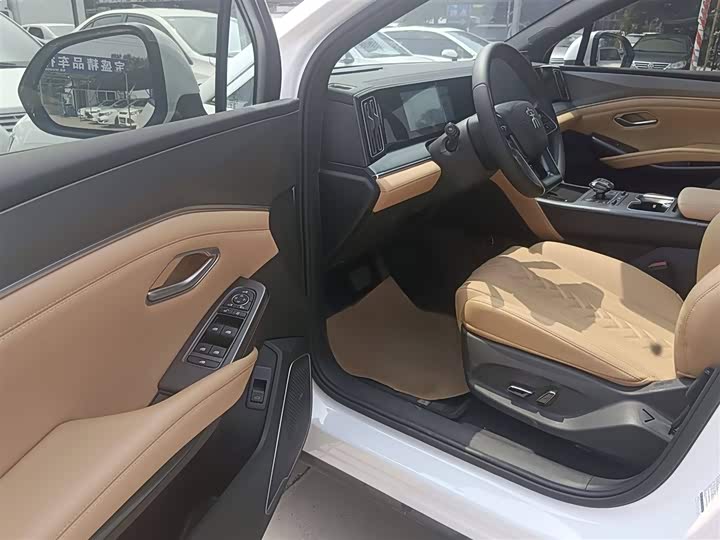 Фото 17 - BYD Song L DM-i Hybrid