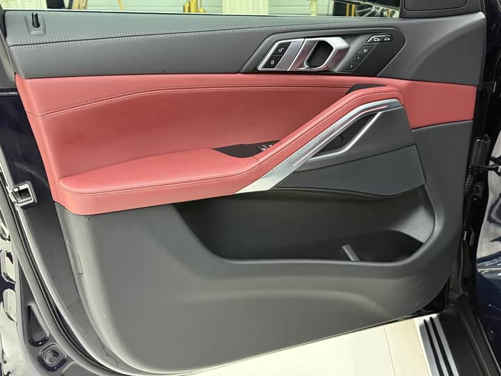 Фото 10 - BMW X6