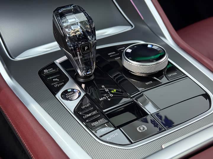 Фото 23 - BMW X6