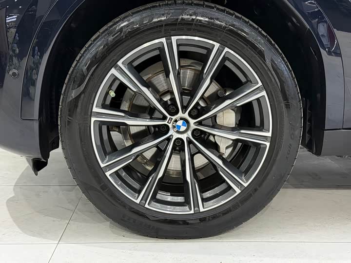 Фото 9 - BMW X6