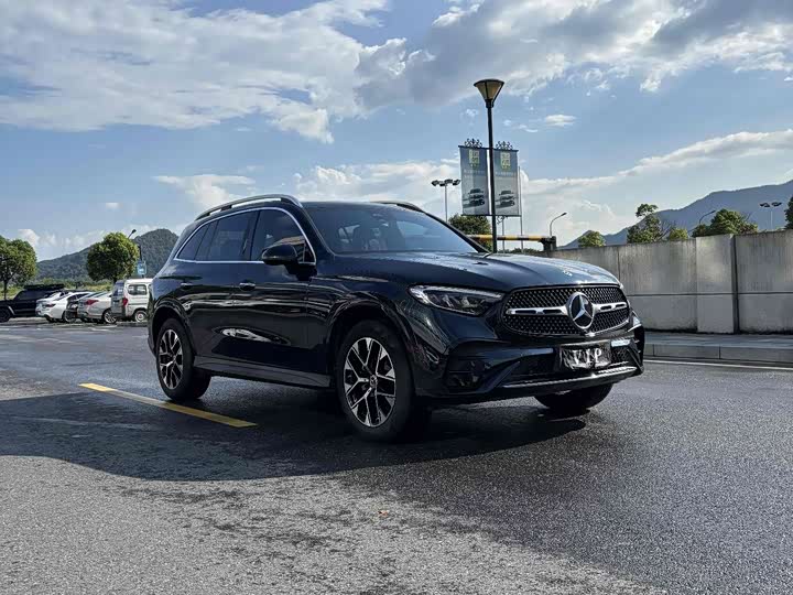 Фото 8 - Mercedes-Benz GLC-Class
