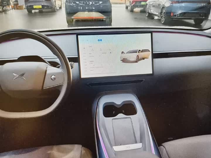 Фото 3 - XPeng Mona M03