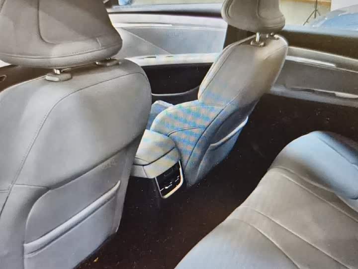 Фото 6 - XPeng Mona M03