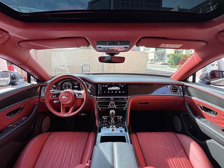 Фото 5 - Bentley Flying Spur