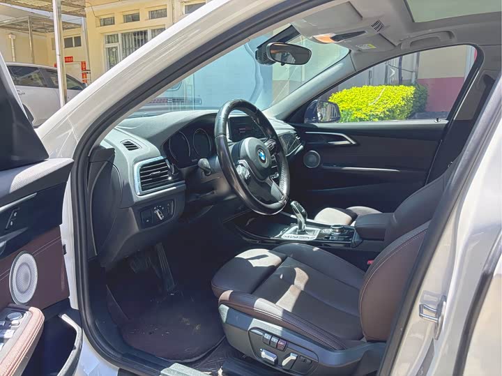 Фото 7 - BMW 1 Series