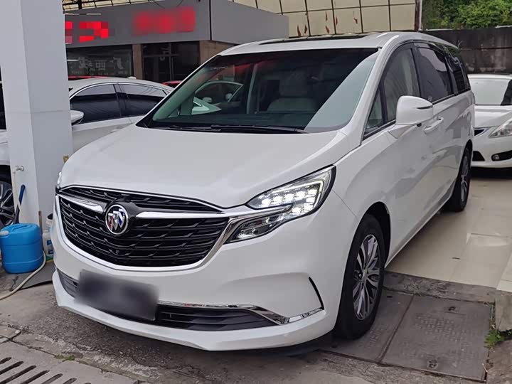 Фото 2 - Buick GL8 ES