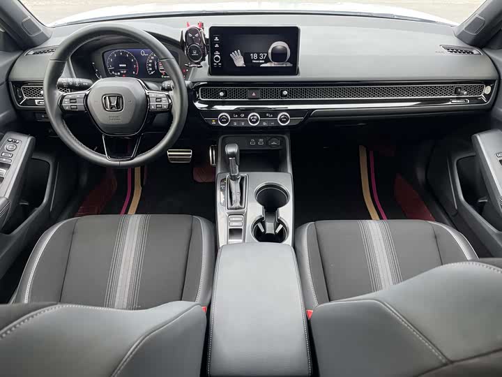 Фото 4 - Honda Civic