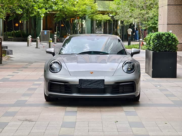 Фото 2 - Porsche 911