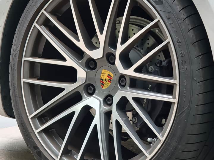 Фото 8 - Porsche 911