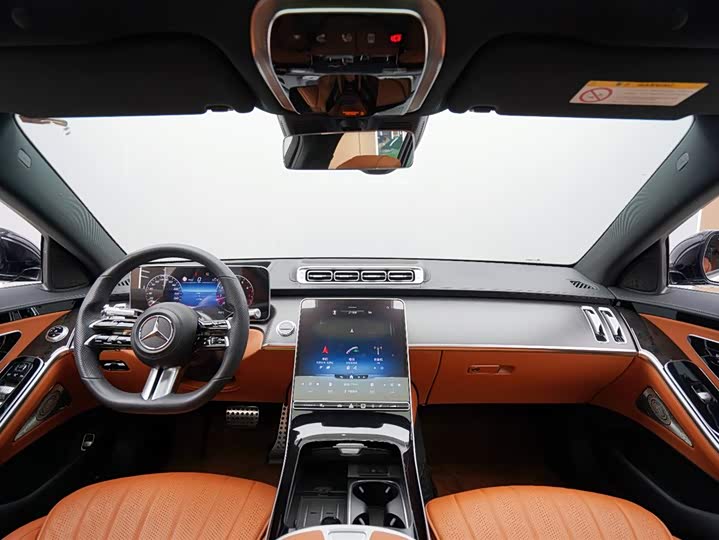 Фото 12 - Mercedes-Benz S-Class