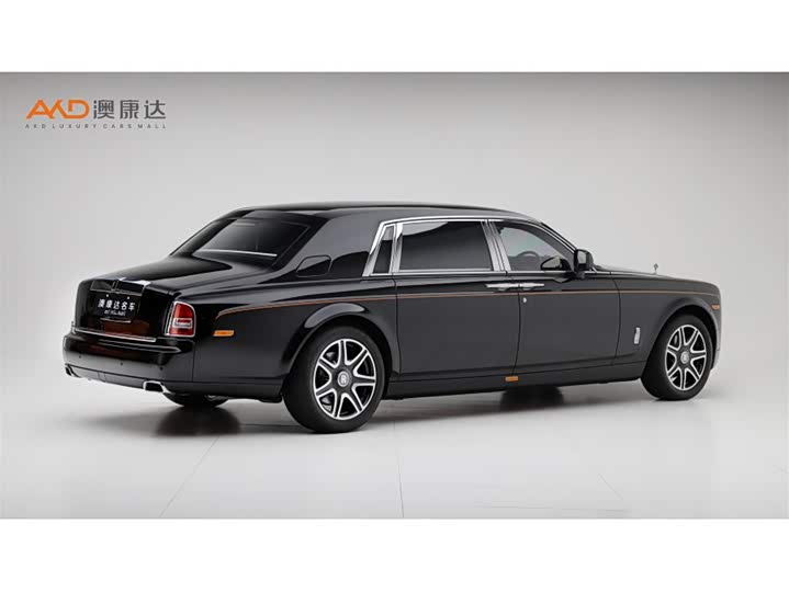 Фото 3 - Rolls-Royce Phantom