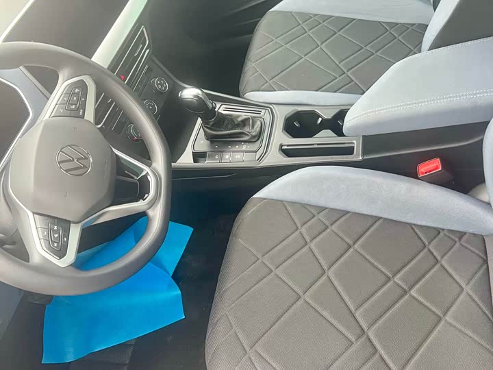 Фото 4 - Volkswagen Lavida