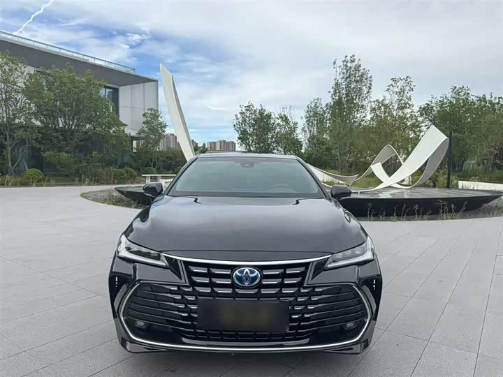 Фото 3 - Toyota Avalon