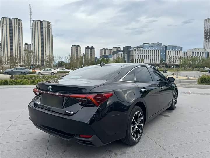 Фото 7 - Toyota Avalon