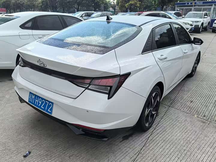 Фото 4 - Hyundai Elantra N line