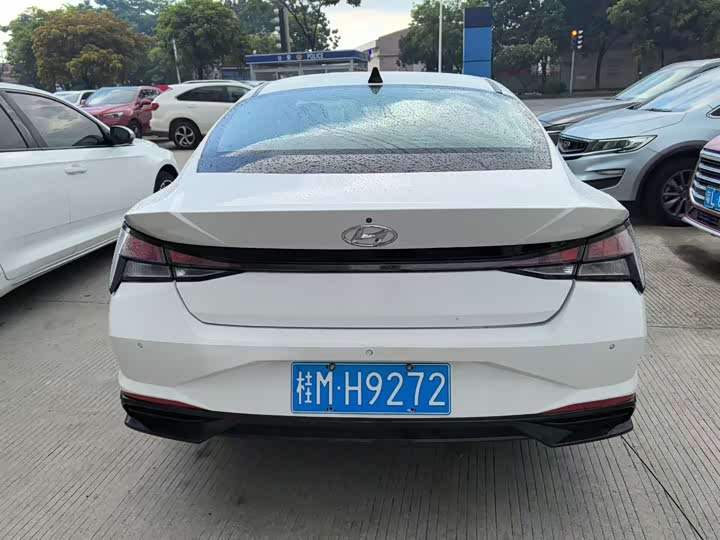 Фото 5 - Hyundai Elantra N line