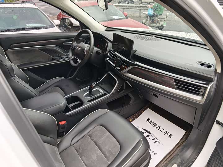 Фото 8 - Haval H6