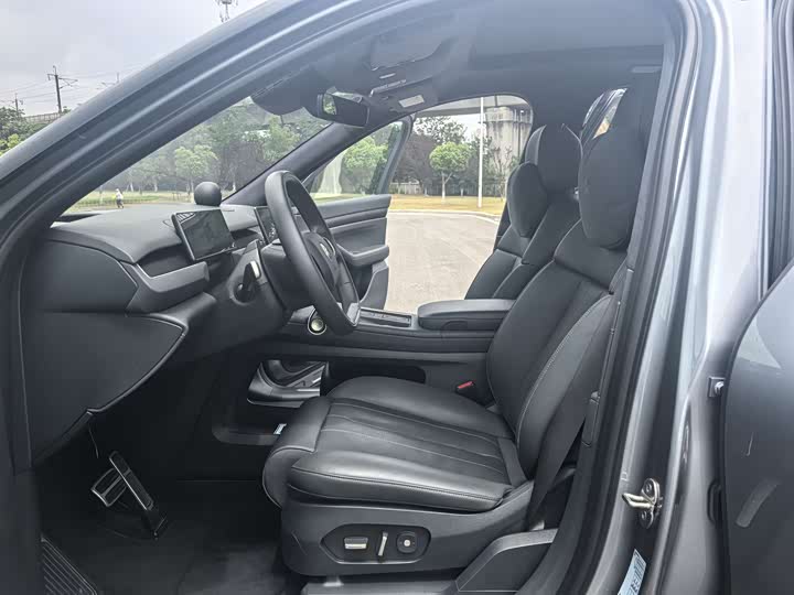 Фото 10 - Nio ES8