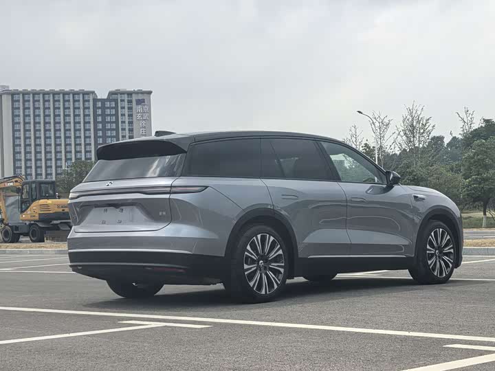 Фото 5 - Nio ES8