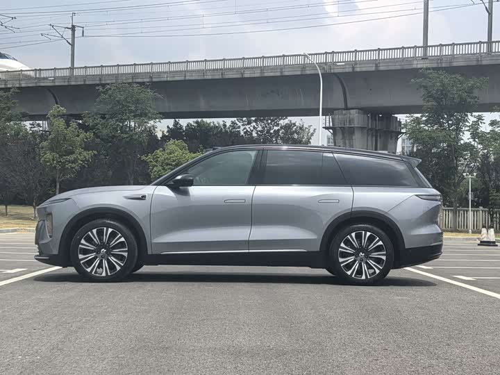 Фото 8 - Nio ES8