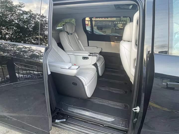 Фото 6 - XPeng X9