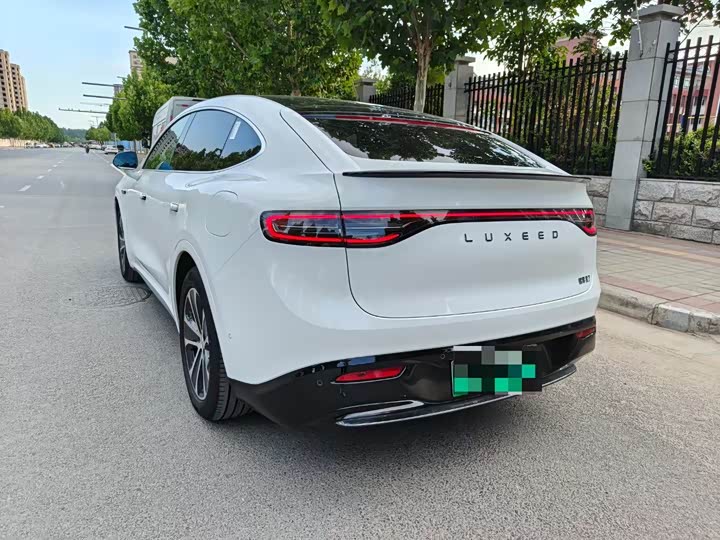 Фото 7 - Luxeed R7