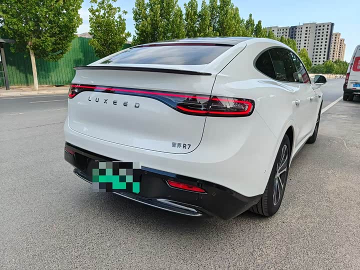 Фото 9 - Luxeed R7