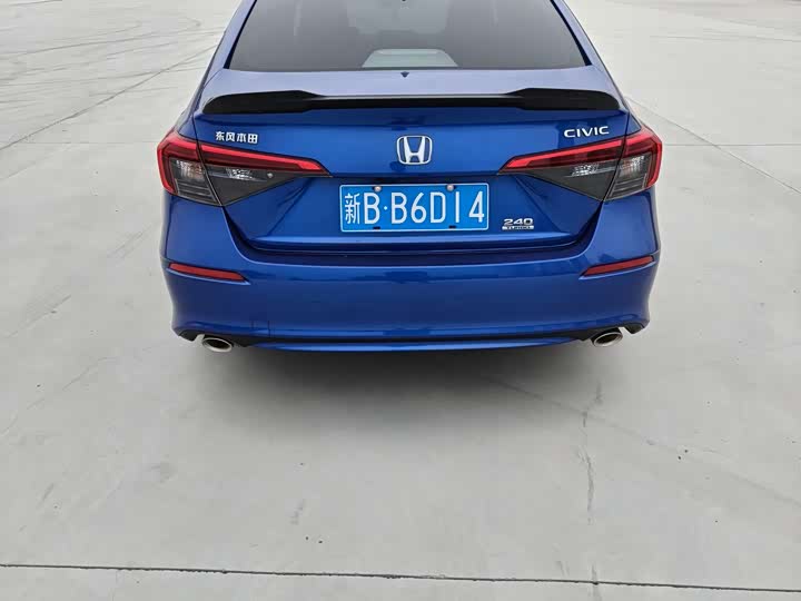 Фото 8 - Honda Civic