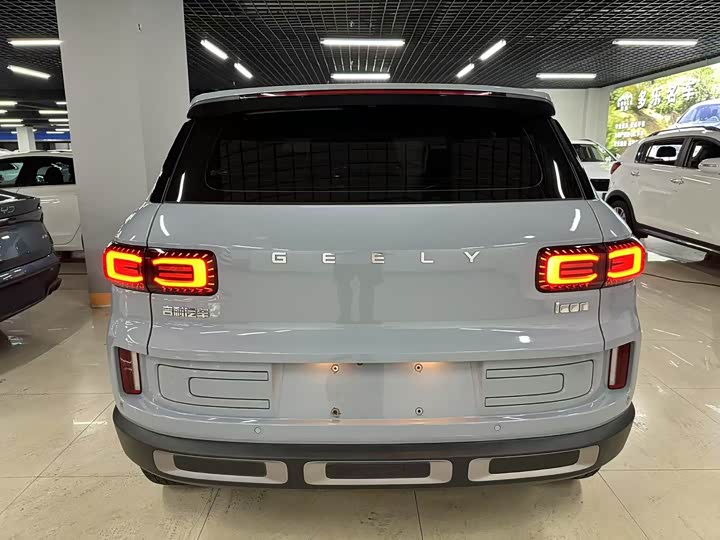 Фото 7 - Geely Icon