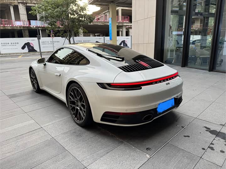 Фото 5 - Porsche 911