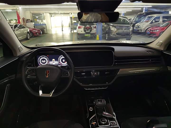 Фото 10 - Hongqi HS5