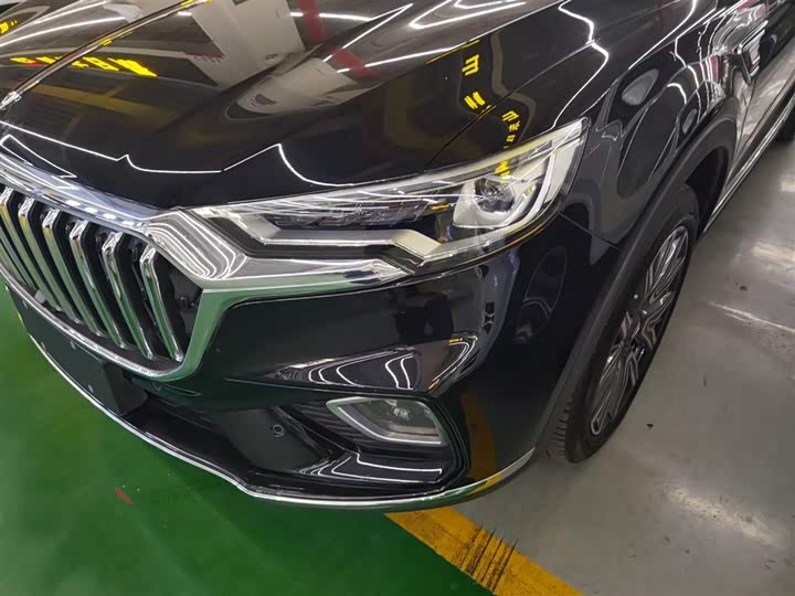 Фото 24 - Hongqi HS5