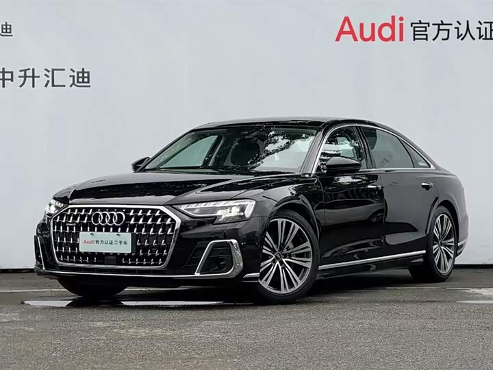 Фото 1 - Audi A8