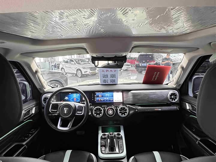 Фото 6 - Tank 300