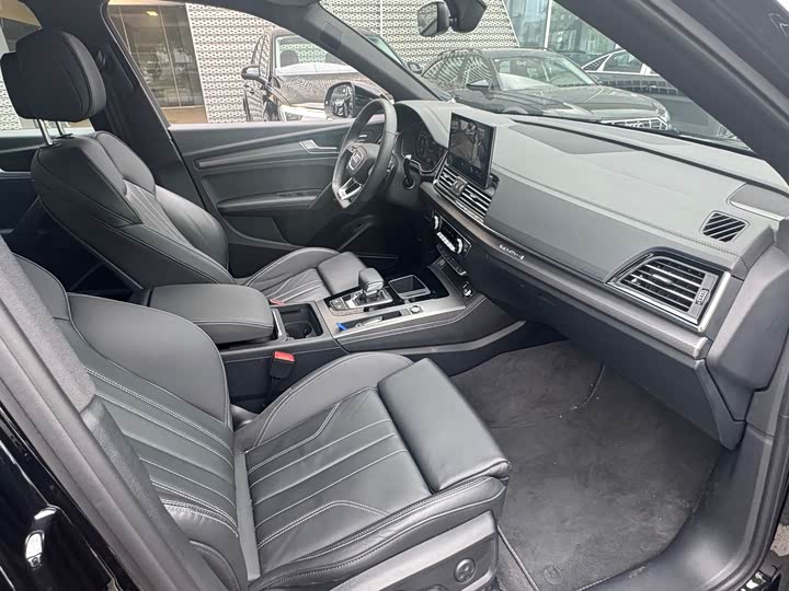 Фото 15 - Audi Q3