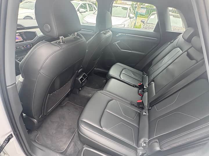 Фото 6 - Audi Q3