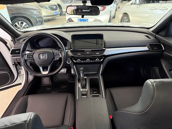 Фото 6 - Honda Inspire