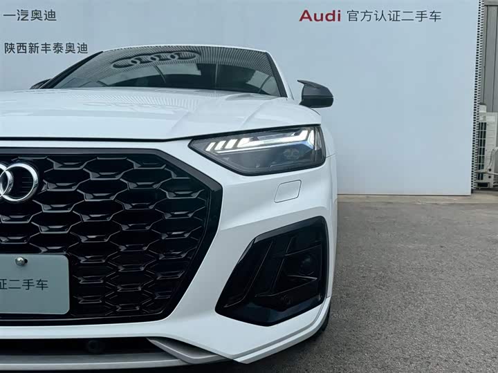 Фото 20 - Audi Q5L Sportback