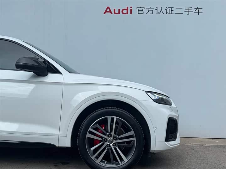 Фото 23 - Audi Q5L Sportback