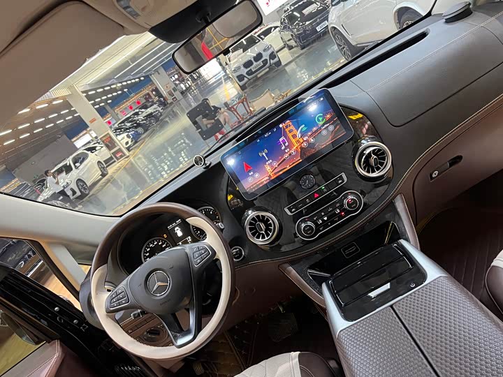 Фото 11 - Mercedes-Benz Vito